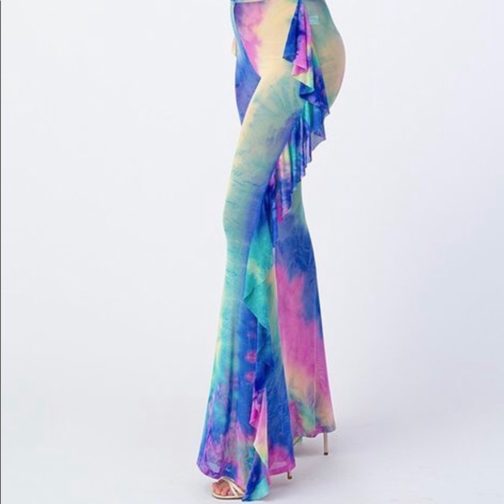 Very colorful two piece pants set!